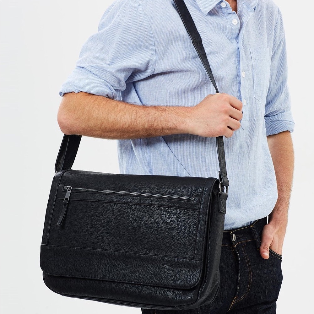 Aldo Amriteresa men messenger black bag